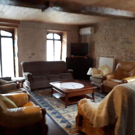 Grand gîte à la campagne Misse Extérieur photo